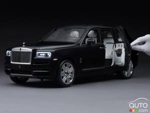 Rolls-Royce Offers a 1:8 Scale Replica of its Cullinan SUV